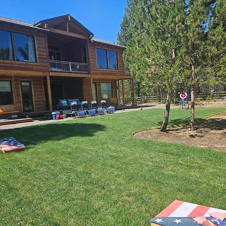 Beautiful Riverfront Near Mt Bachelor With Hot Tub Bend Extérieur photo