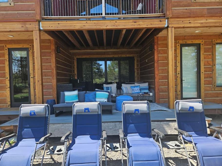 Beautiful Riverfront Near Mt Bachelor With Hot Tub Bend Extérieur photo