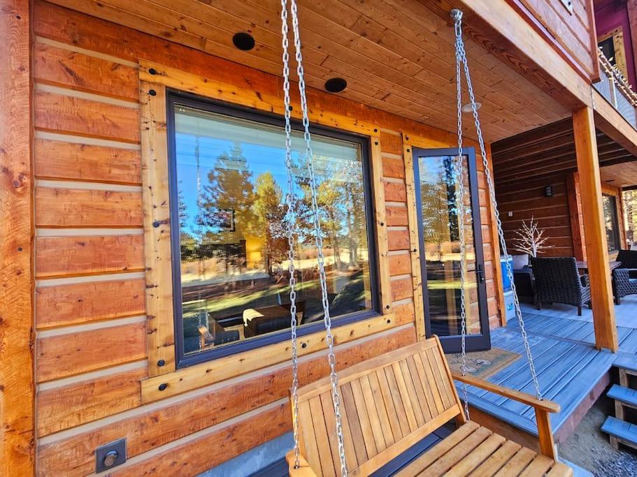 Beautiful Riverfront Near Mt Bachelor With Hot Tub Bend Extérieur photo